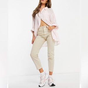 Stradivarius Slim Mom Jean, size 00